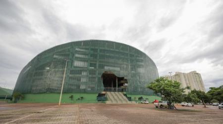 Com Ibaneis, Daniel Donizet entrega reformas do Bezerrão e UBS 7, no Gama