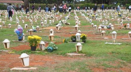 Mais de 600 mil pessoas devem visitar cemitérios do DF no feriado de Finados