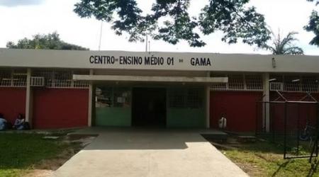 Pais relatam postura inadequada de professor no Gama