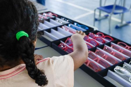 Mais de 15 mil alunos da rede pública de ensino do DF receberão atendimento oftalmológico gratuito