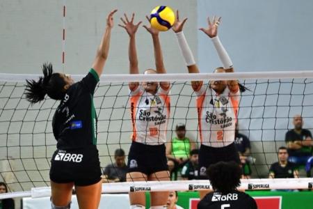 Brasília Vôlei é superado pelo Osasco em primeira partida como mandante