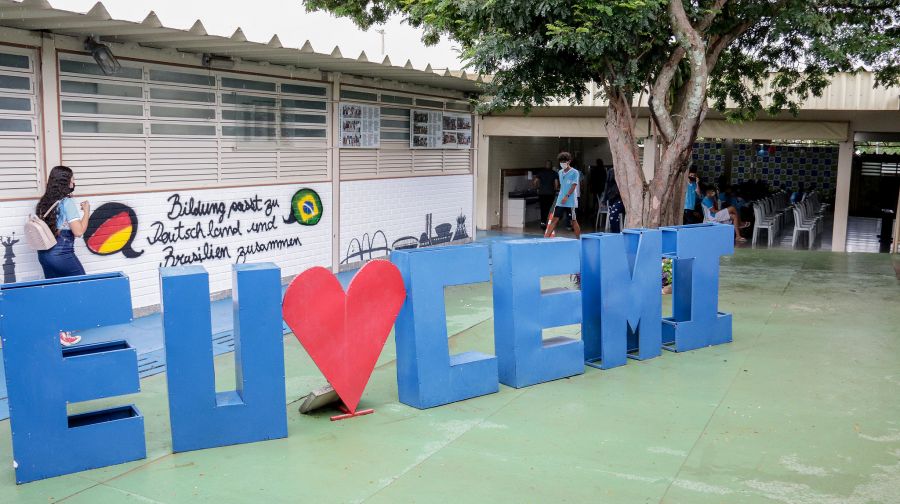 Associado a este número tão expressivo, a escola tem a melhor nota do Exame Nacional do Ensino Médio (Enem) dos últimos 12 anos 