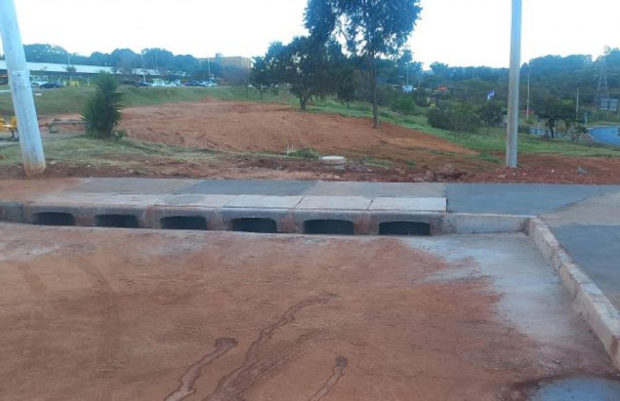 Os trabalhos para a recuperação da rede de drenagem incluíram, além dos canais de escoamento, a reconstrução de dois poços de visita | Foto: Divulgação/GDF Presente