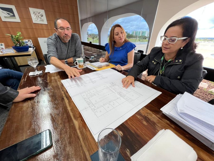 Administradora regional do Gama/DF, Joseane Feitosa, participa de reunião na Secretaria de Cultura e Economia Criativa (Secec)