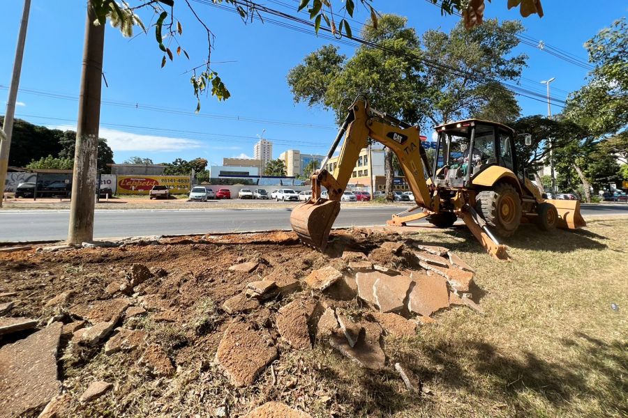 A Administração Regional do Gama já construiu ou reformou 6 km de calçadas este ano na cidade | Foto: Ascom/Administração Gama